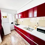 Summerland Glam Mamaia