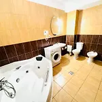 Apartment Summerland Glam Mamaia